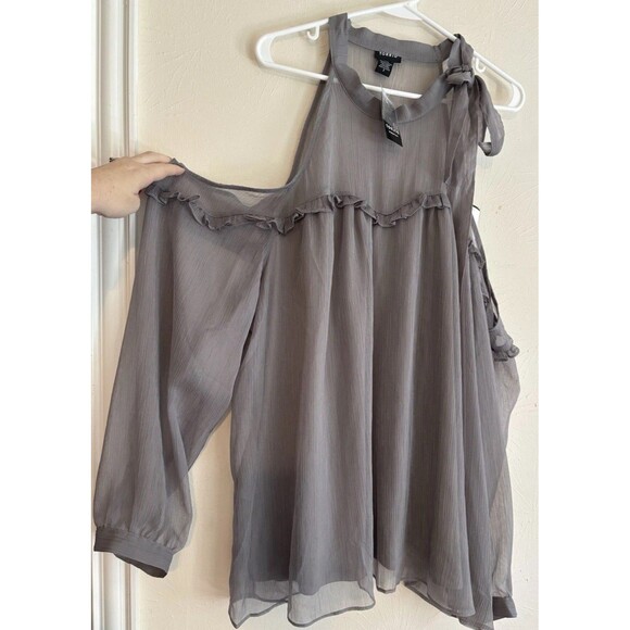 Torrid 3X Chiffon Ruffle Trim Mock Neck Open Shoulder Top Blouse Shirt Plus Size - Picture 3 of 9